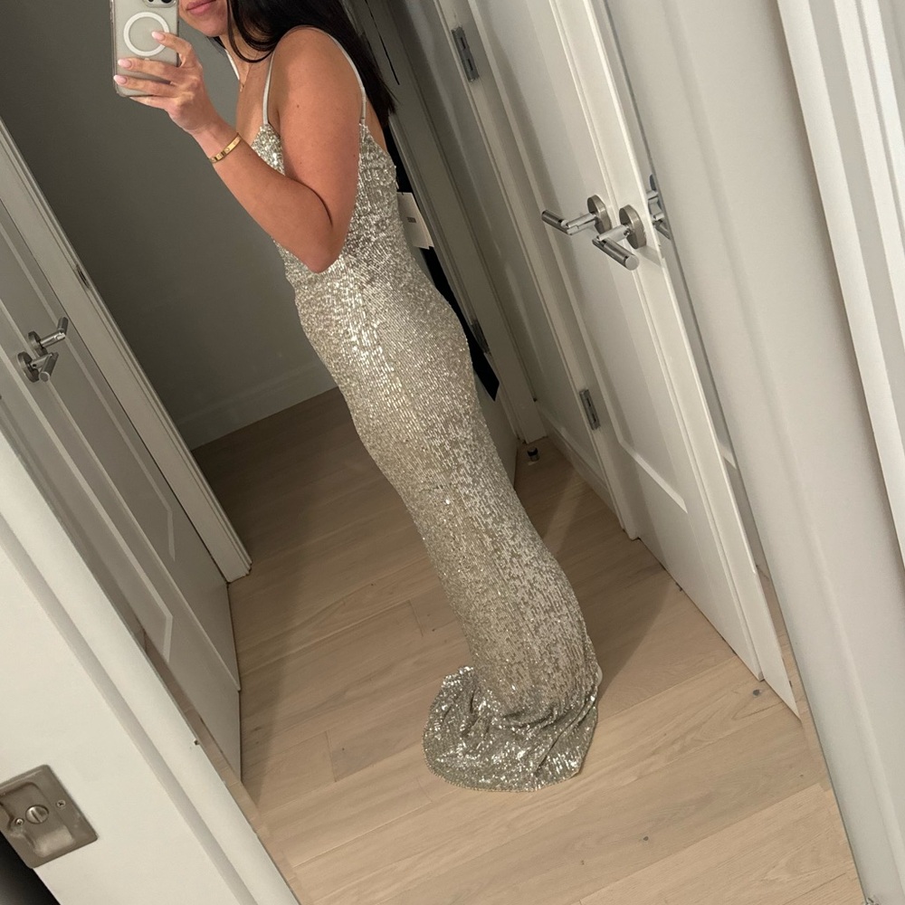 NWT NOOKIE Lovers Nothings Sequin Silver Gown Size Medium - Picture 2 of 7